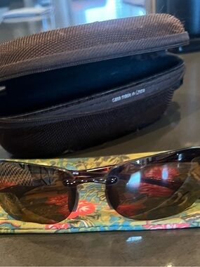 Maui Jim ladies Sunglasses - Tortoiseshell Frame, Dark Gray Lenses